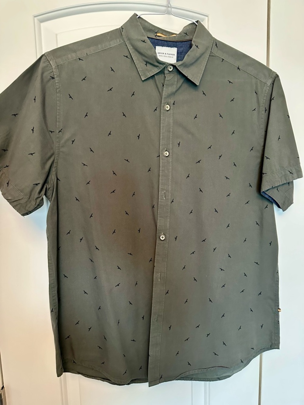 Denim & Flower Olive Green Short-Sleeve Button-Down with Black Bird Pattern